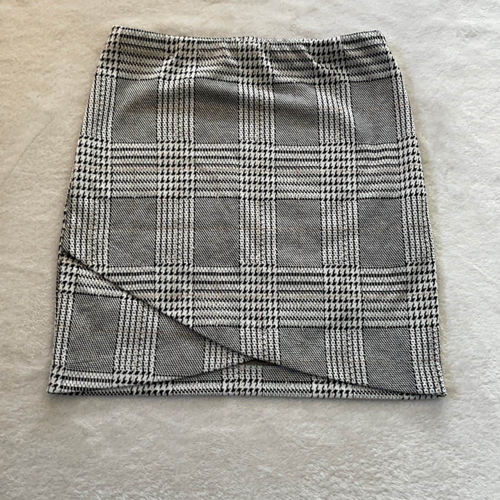 Plaid skirt Size small